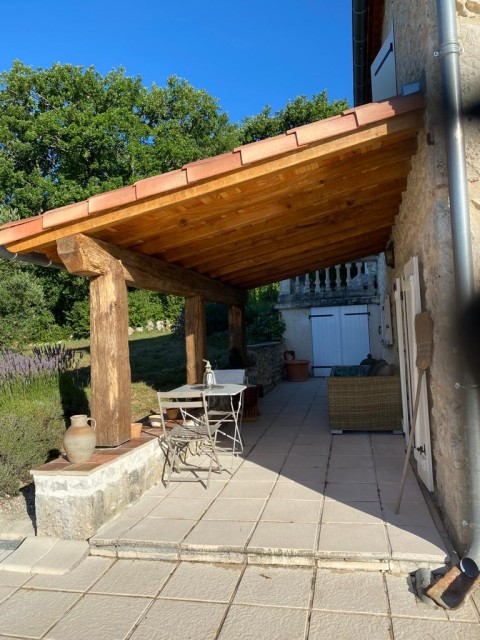 Terrasse couverte pour maison individuelle dans le Lot-et-Garonne